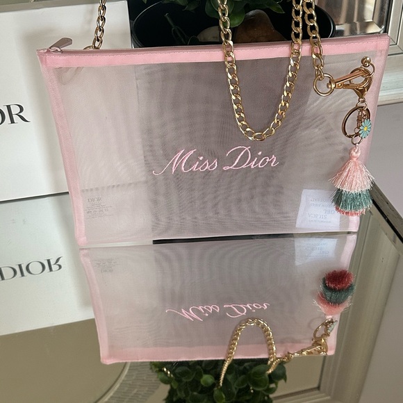 Dior - Picture 10 of 16